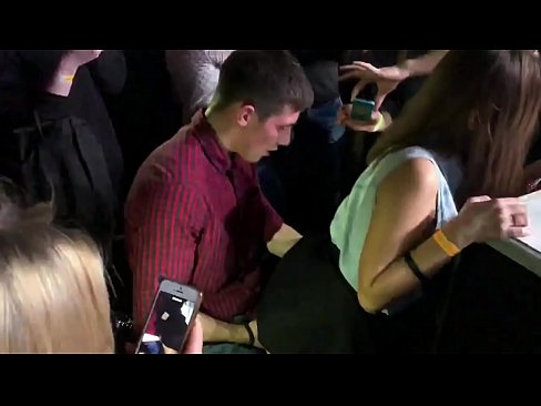 ❤️ Sess reali f'nightclub Russu. Tfajla Russa ta’ 18-il sena fl-anus u l-vaġina fucked f’nightclub Vidjow tas-sess f'mt.osagoassist.ru ️❤